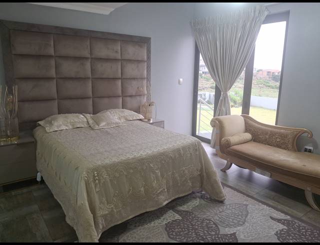 4.5 BEDROOM FREEHOLD FOR SALE IN AQUAVISTA MOUNTAIN ESTATE